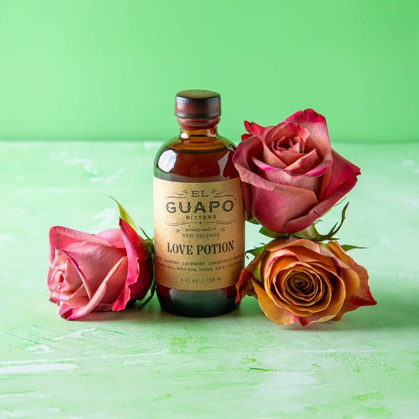 El Guapo Love Potion cocktail gift kit box front.